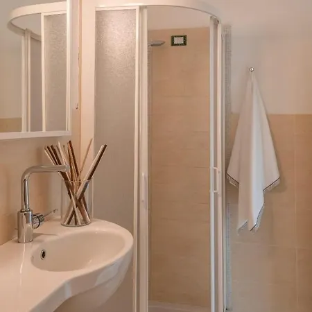 Elegant Ea Bianca 2 Bed Sleeps 6 Appartement *