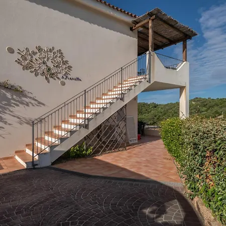 Appartement Elegant Ea Bianca 2 Bed Sleeps 6 Cala Bitta