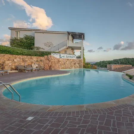Elegant Ea Bianca 2 Bed Sleeps 6 Cala Bitta